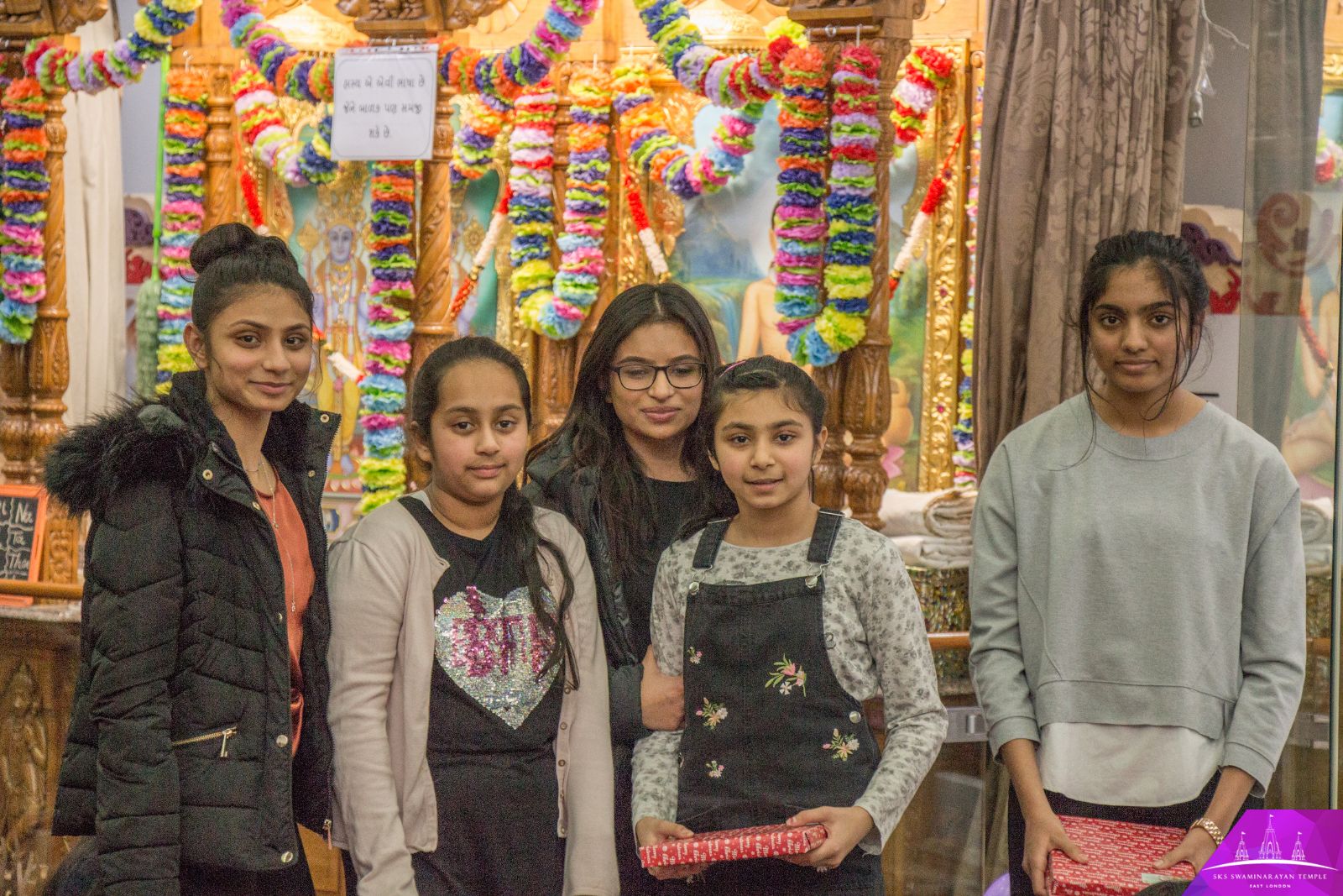 ©1987-2017 SKS Swaminarayan Temple East London